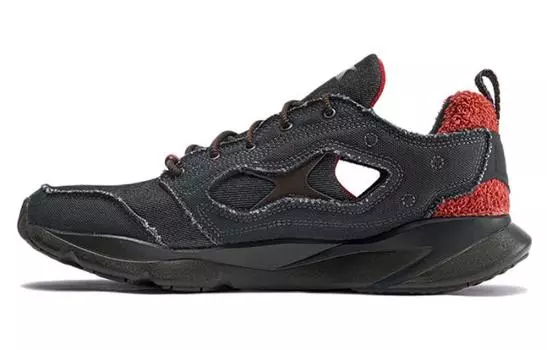 Кроссовки FuryLite Street Fighter X Reebok 95 'Akuma'