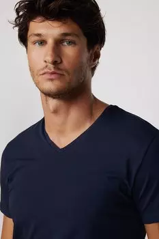 Обычная базовая темно-синяя футболка с v-образным вырезом и короткими рукавами TUDORS