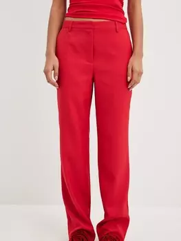 Обычные брюки NA-KD, красный