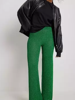 Обычные брюки NA-KD, зеленый