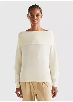 Обычный бежевый свитер с широким воротником United Colors of Benetton
