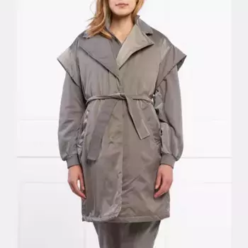 Обычный крой без рукавов от мучнистой росы Marella, черный