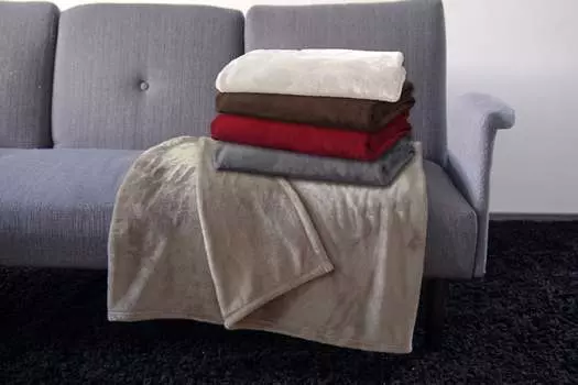 Одеяло из микрофибры, фланелевое одеяло разных цветов, 150 х 200 см. GMD Living, красный