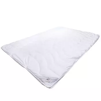 Одеяло из волокна Traumschloss Comfort 4 сезона, 200 x 200 см, шелковистая ткань