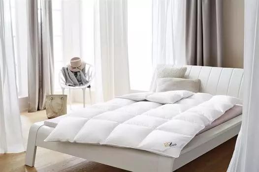 Одеяло OBB 120 лет волокно OBB зимнее 200х200 OBB Oberbadische Bettfedernfabrik