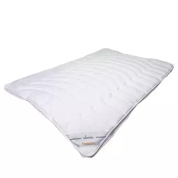 Одеяло Traumschloss Classic 4 сезона 135 x 200 см, пушистое и очень легкое.