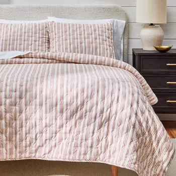 Одеяло в полоску Better Homes & Gardens, розовый / белый