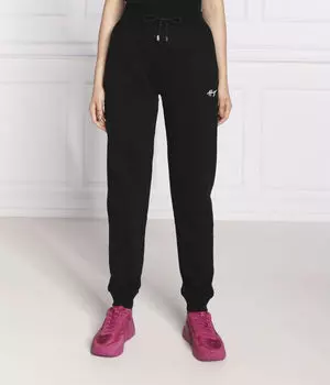 Одевать брюки легко Regular fit Hugo, черный