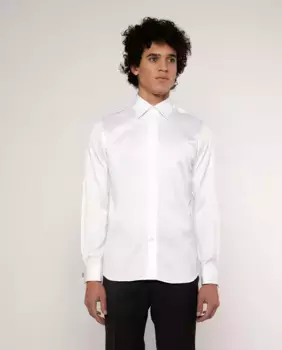 Однотонная классическая мужская рубашка белого цвета Mirto