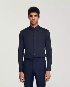 Однотонная мужская рубашка приталенного кроя темно-синего цвета Sandro, темно-синий
