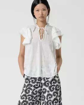 Однотонная романтичная женская блузка с рюшами Surkana, белый