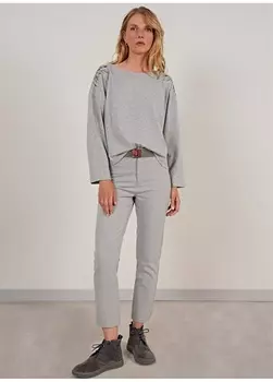 Однотонная серая меланжевая женская футболка с вырезом Yargc