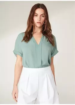 Однотонная зеленая женская блузка с воротником People By Fabrika