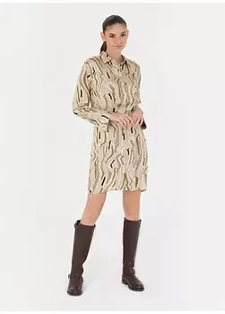 Однотонное бежевое мини женское платье с рубашечным воротником Pierre Cardin