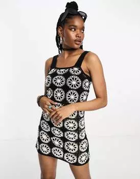 Однотонное платье мини с нашивками крючком ASOS DESIGN
