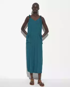 Однотонное струящееся платье с карманами Parfois, цвет Verde Agua