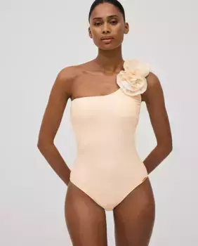 Однотонный асимметричный купальник с цветочным узором Ysabel Mora, цвет Crudo