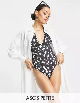 Однотонный купальник с глубоким вырезом ASOS DESIGN Petite со сборками и точечным принтом