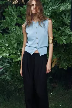 Однотяжной трикотажный топ с золотыми пуговицами ZARA, светло-голубой