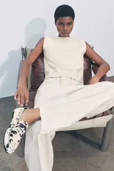 Однотяжной вязаный жилет ZARA, экрю