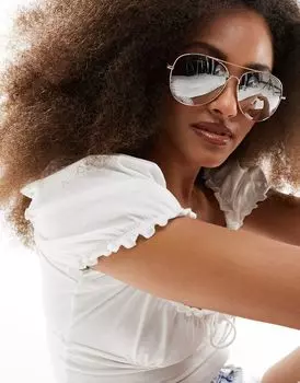 Округлые солнцезащитные очки New Look из розового золота с зеркальными линзами