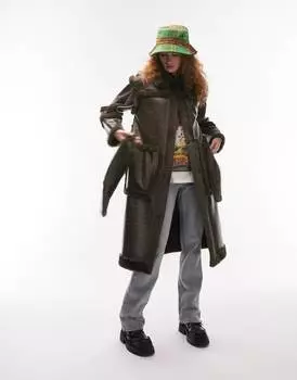 Оливковое длинное пальто-авиатор из искусственного меха Topshop