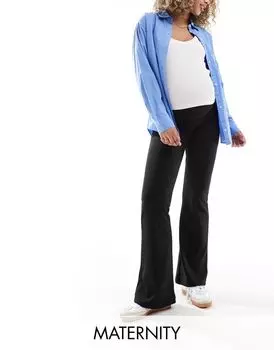 ONLY Maternity - Брюки-клеш эластичного цвета черного цвета