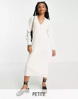 Only Petite = Длинное вязаное платье кремово-белого цвета = с V-образным вырезом