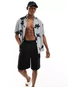 Only & Sons — удобная рубашка из вискозы серого цвета с цветочным принтом