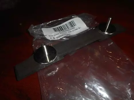 Оригинальное основание роликового моста Gretsch Ebony Space Control, расстояние 74 мм 008-0631-000