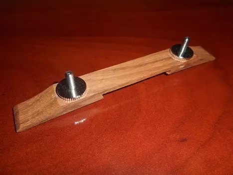 Оригинальное регулируемое основание бриджа Gretsch Rosewood, расстояние 74 мм 770-9292-200