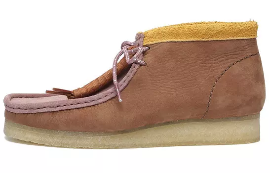 Оригинальные ботинки Wallabee из разноцветной замши Clarks