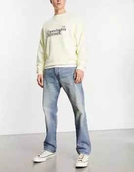 Оригинальные джинсы прямого кроя Levi's 551z светло-голубого цвета в винтажном стиле со следами краски