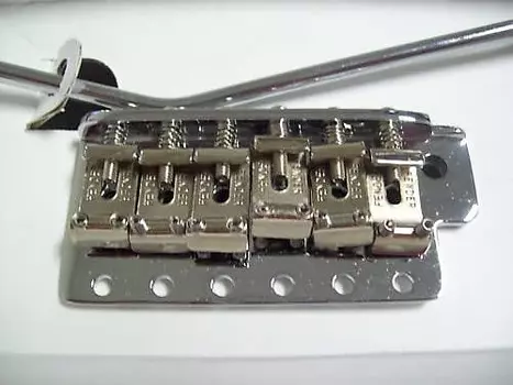 Оригинальный Fender '62 Reissue Strat LEFTY Tremolo Assembly, 099-2049-002