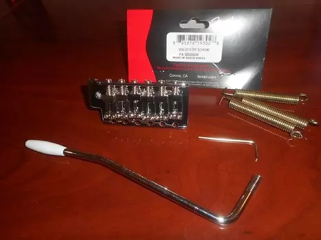 Оригинальный мост Fender в сборе для Squier Strat, 005-5408-049