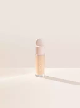 Осветляющий консилер Liquid Touch Rare Beauty, цвет 120c/light with cool beige undertones