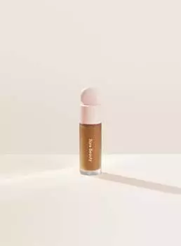 Осветляющий консилер Liquid Touch Rare Beauty, цвет 410n/medium tan with neutral peach undertones