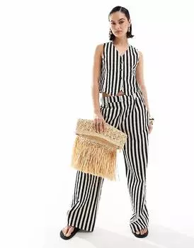 & Other Stories Соломенный клатч оверсайз с бахромой натурального цвета