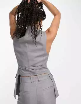 & Other Stories Трехсекционный удлиненный жилет серого цвета