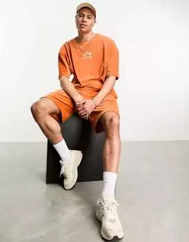 Оверсайз-футболка ASOS из оранжевого велюра в рубчик с вышивкой