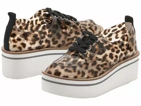 Оксфорды Jessica Simpson, Giera