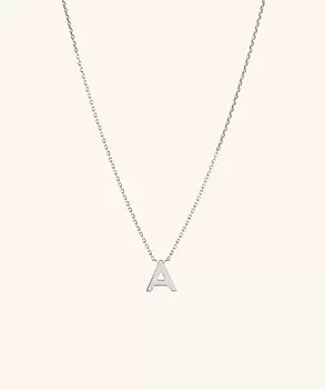 Ожерелье с буквами Mejuri