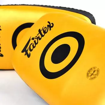 Пэды маленькие Fairtex KPLC6 для ударов ногами, золотой / черный