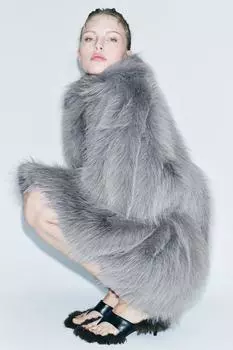 Пальто из искусственного меха ZARA, серый
