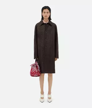 Пальто из кожи в технике интрреччиато Bottega Veneta, карамельный