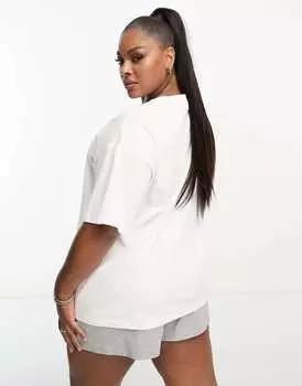 Пара больших футболок черного и белого цвета ASOS Curve 2