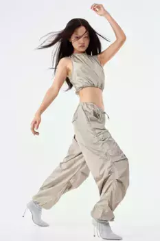 Парашютные штаны H&M, зеленый