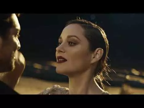 Парфюмированная вода в спрее N°5 Chanel, 200 ml