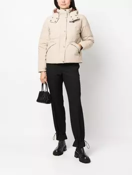 Patagonia пуховик Downdrift с капюшоном, нейтральный цвет