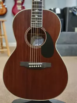 Paul Reed Smith SE Parlor P20E 2021 Натуральное красное дерево PRS